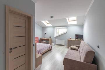 Улучшенный семейный номер в  Vinograd Hotel